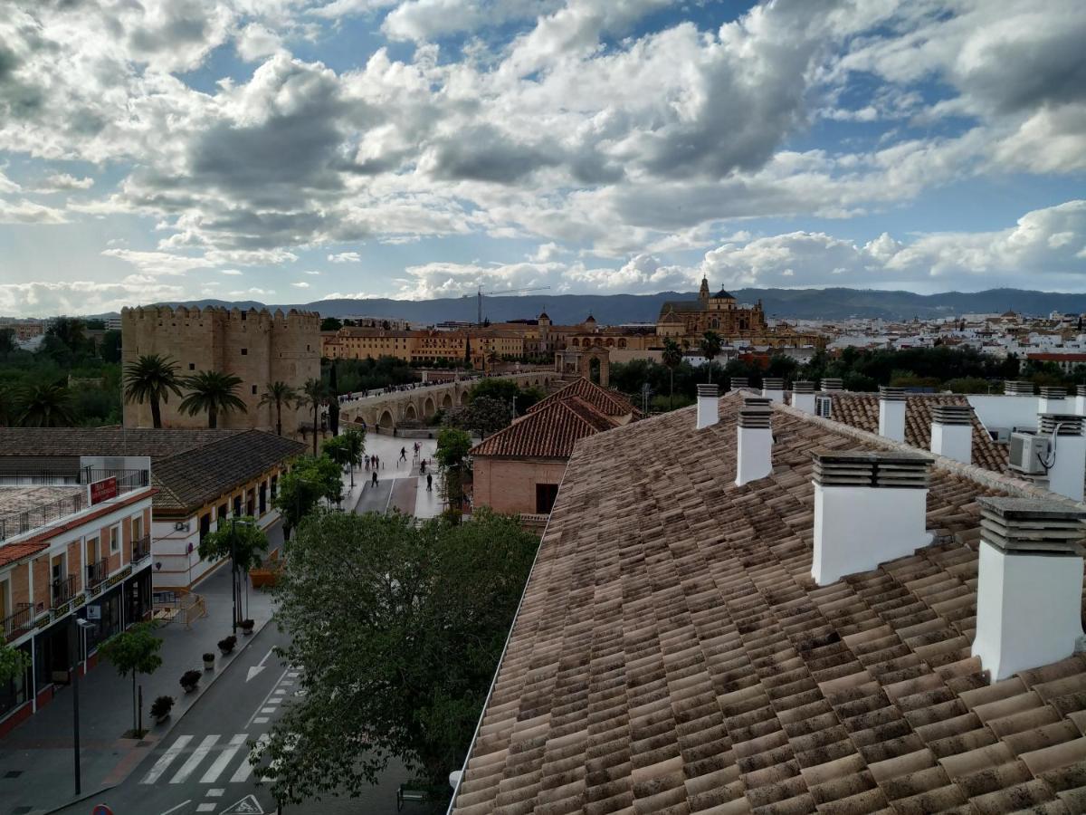 Arrecife, Garaje Y Wifi Gratis Junto Puente Romano Cordoue Extérieur photo
